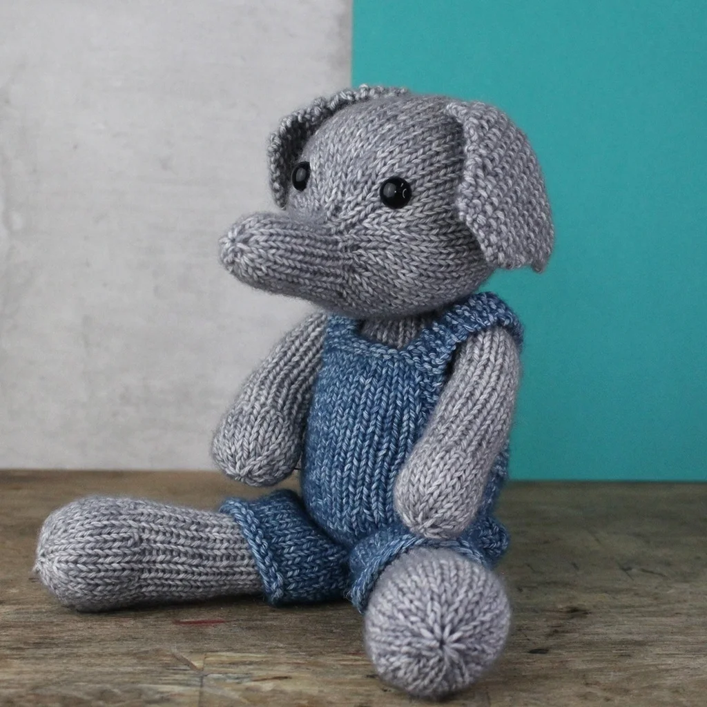 DIY編み物材料キット フリック小象：crochetの初心者向けパターンとppバンド 花編みの実用性を比較