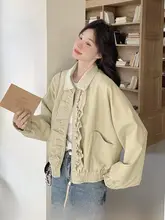 ユニークなデザインの春用ジャケット【フリル付き・ショート丈】