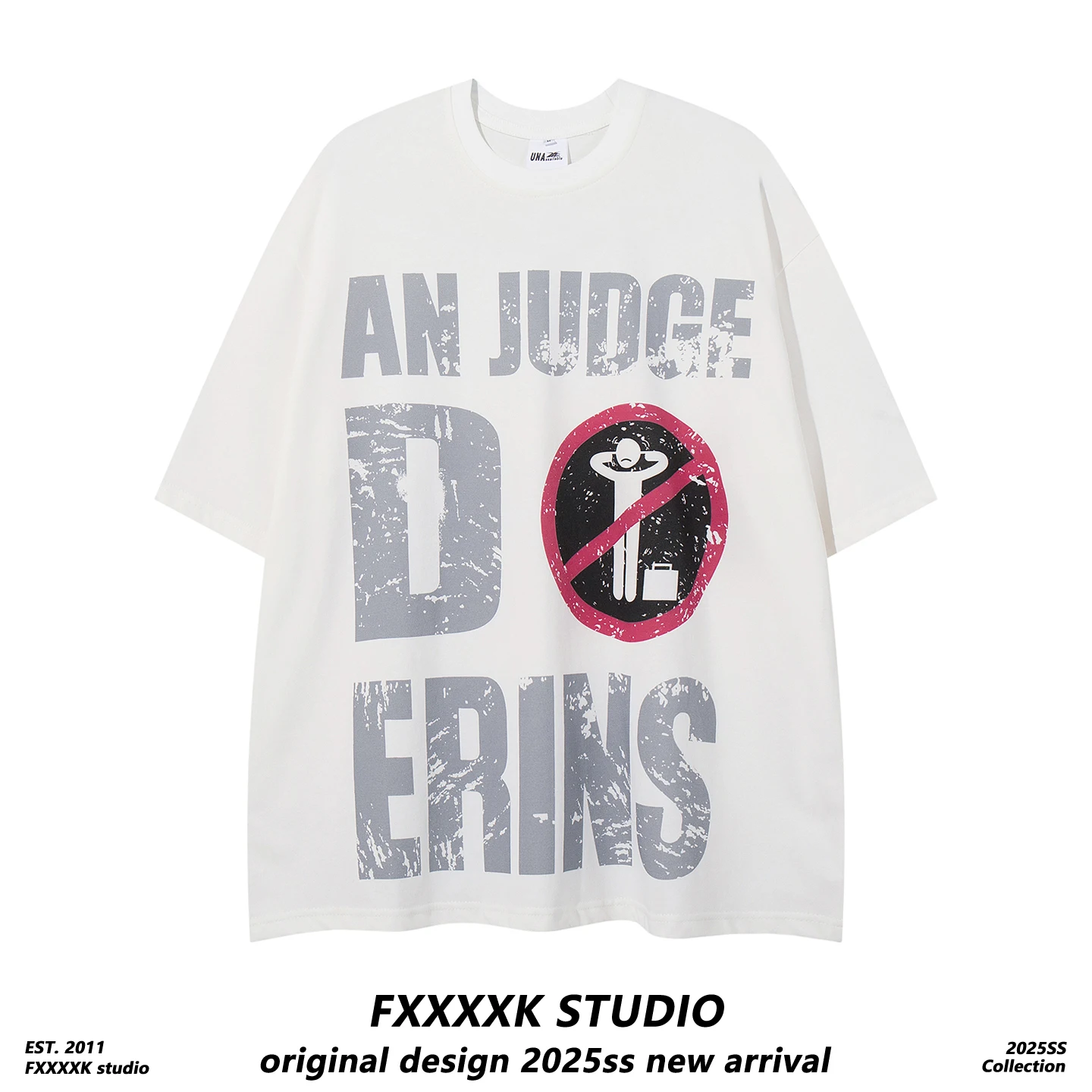 グラフィックTシャツを選ぶときに迷うのは、どんなタイプか？