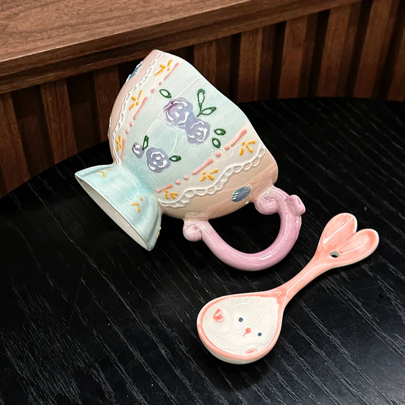 手作り浮彫り陶器マグカップ【可愛らしいデザイン・家庭用・牛乳・シリアルに最適】
