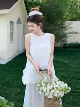 温柔なフレンチスタイルのフリル付きトップスとスカート【夏用・女性用】（セットアップ対応）