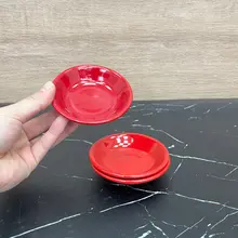 シンプルな赤色陶製丸皿【中華風・家庭用・醤油皿・小皿】
