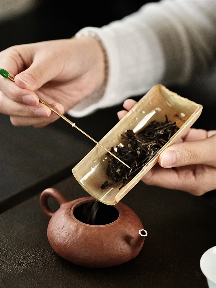 吴一延作 朱泥金彩茶壺【手作り・小型・陶器】