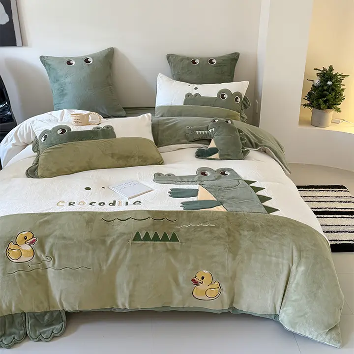 子供用カートゥーンデザインのミルクベルベット四点寝具【コーラルベルベット・アリゲーターダック刺繍・男の子向け】（セットアップ対応）