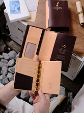 シェイクスピアデザインの本革手帳【イタリア製・A7サイズ・定期と活用両用】