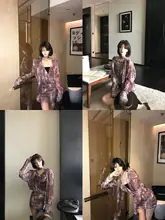レトロな蛇柄シフォンシャツワンピース【フリル付き・リボンデザイン】