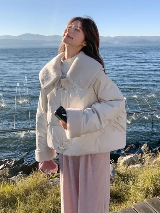 白色羊羔毛の大翻領ダッフルコート【フード付き・女性用・暖かい】