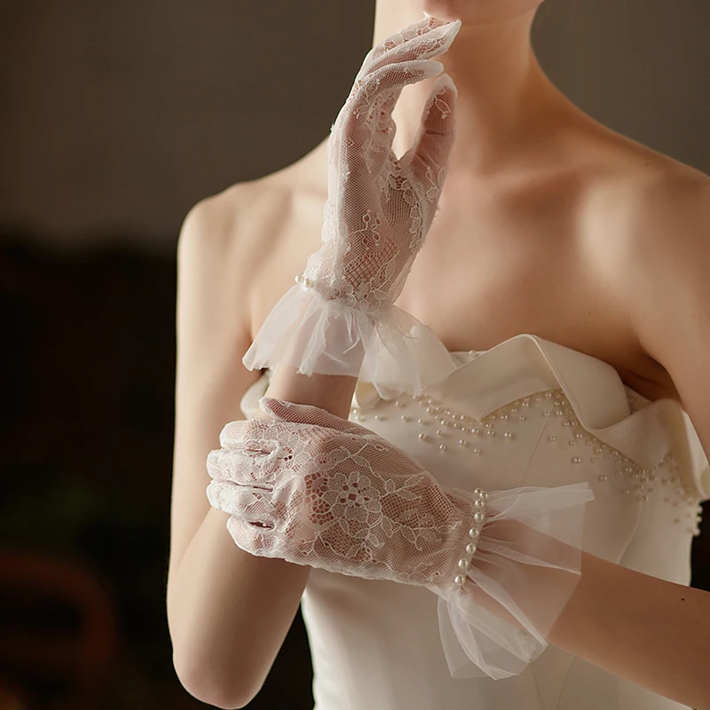 結婚式で使えるグローブは、本当に必要なの？