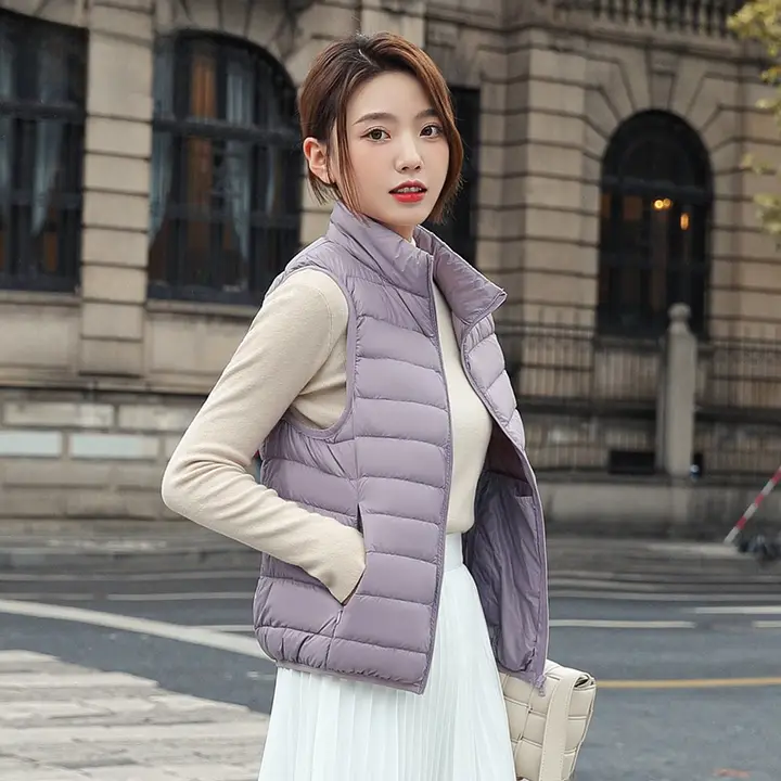 立襟の軽量ダウンベスト【極上の柔らかさ・ノースリーブ・女性用】