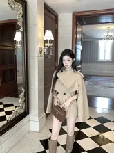 不規則デザインのダブルブレストケープコート【レトロ風・トレンチスタイル】