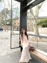 柔らかく軽やかな雰囲気！後ろリボン付きバルーンスリーブシャツ【カジュアル・コーディネートしやすい】