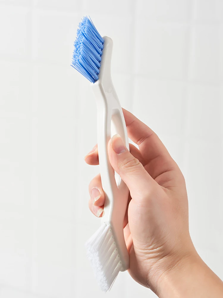 隅の汚れも一気に落とせる？ダブルヘッドブラシでブラインド掃除が楽になる理由