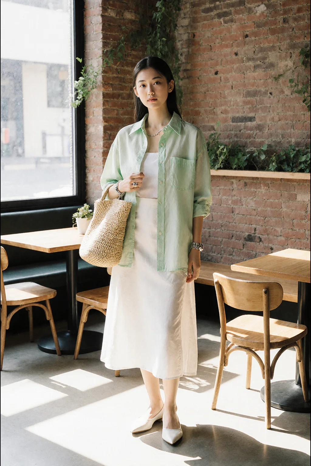 大人可愛い服 50代コーデ 完全ガイド｜色・柄・素材の選び方と失敗しないコーデ