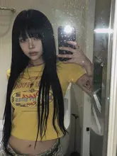 ロゴプリントのクロップドTシャツ【女性用・ウエスト絞り・夏用・綿素材・短袖】