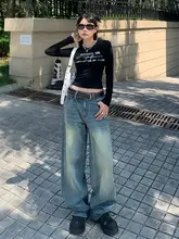 アメリカンスタイルのゆったりしたストレートデニムパンツ【ハイウエスト・ウォッシュ加工・レディース・フルレングス】