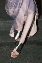 高級感ある牛革製オープントゥハイヒール【春夏用】