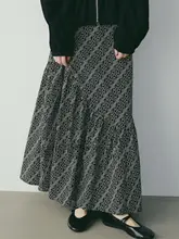 フレンチスタイルのアシンメトリックフリル花柄マキシスカート【ゆったりデザイン・ヴィンテージ風】