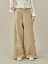 カジュアルなカーキ色のワイドパンツ【女性用・ゆったりストレート・フロアレングス】