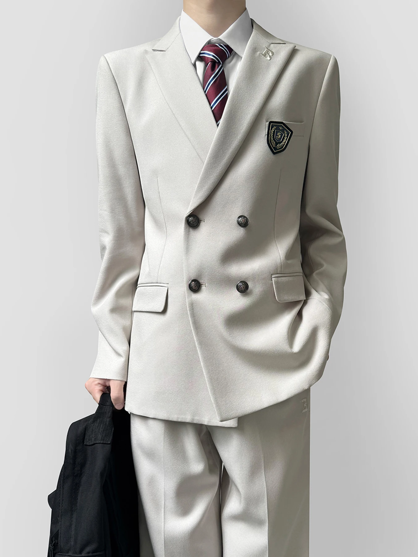 中古制服を買うなら、この1着が本当に「通学にぴったり」？