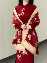 シンプルで使いやすい！山茶花デザインの厚手マルチストール【防寒・リバーシブル】