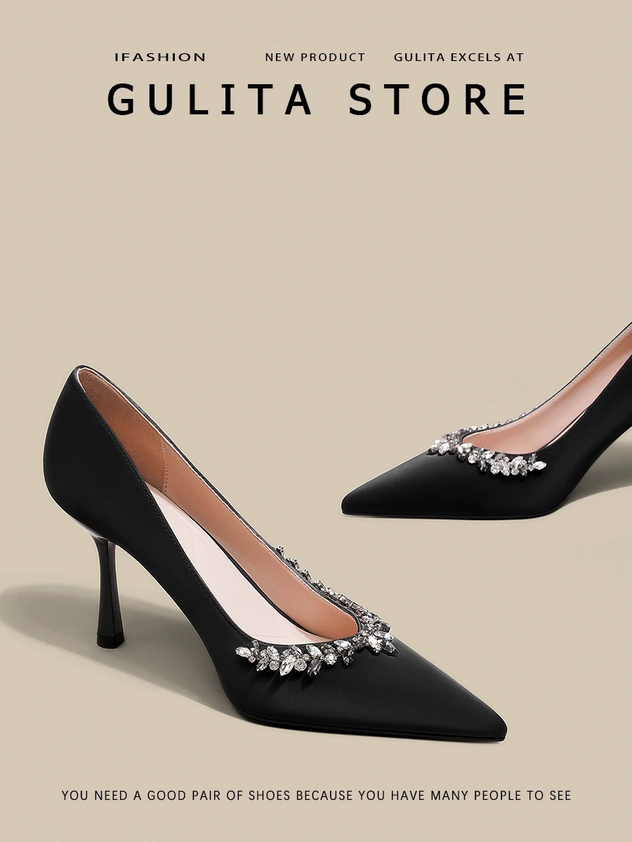 GELITA ブラック パンプスは細ヒールで日常通勤に最適なデザインか？