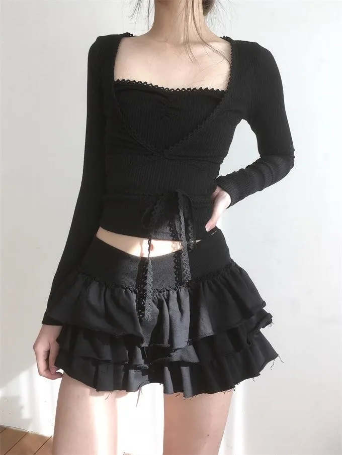 ぽっちゃり女性にぴったりのファッションは？バレエ風フリルチュニックとミニスカートのセットが解決する理由