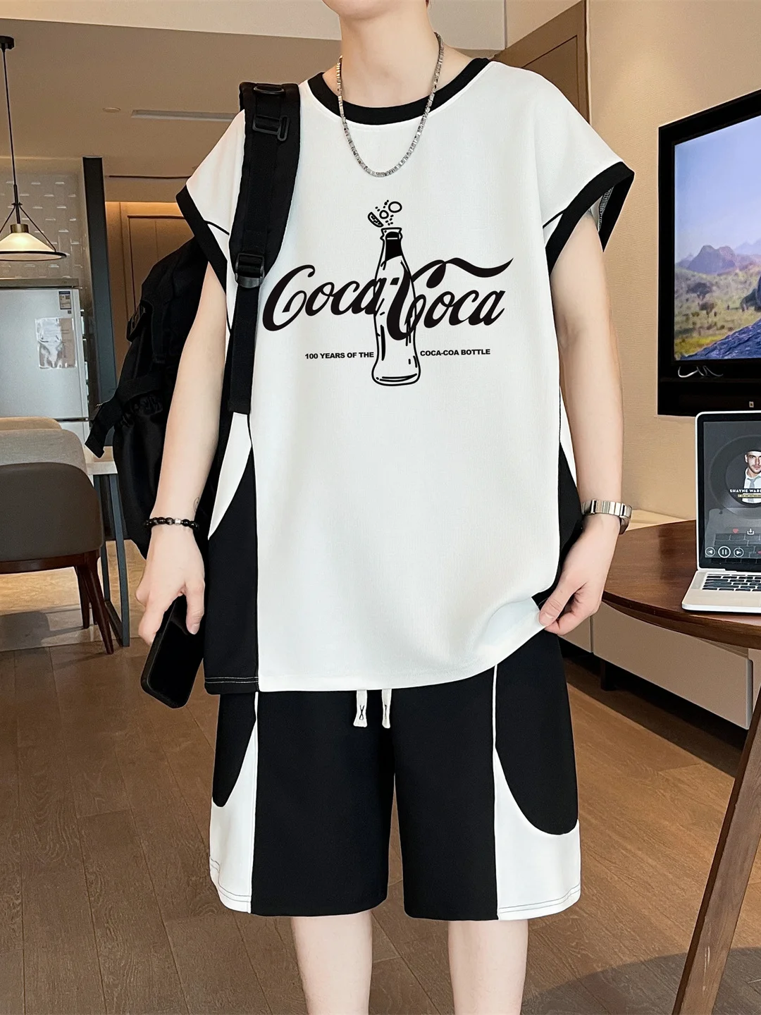青少年夏用ノースリーブTシャツ：ひんやり感と運動シーンに最適な春の新作
