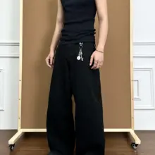 プリーツデザインのブラックワイドデニムパンツ【カジュアル・バギータイプ】（セットアップ対応）