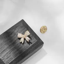 ヴィンテージ風リボンブローチ【高級感・夏用・装飾用】