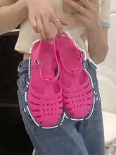 細いストラップのローマ風サンダル【ビーチ用・防滑・夏用・フラットデザイン】