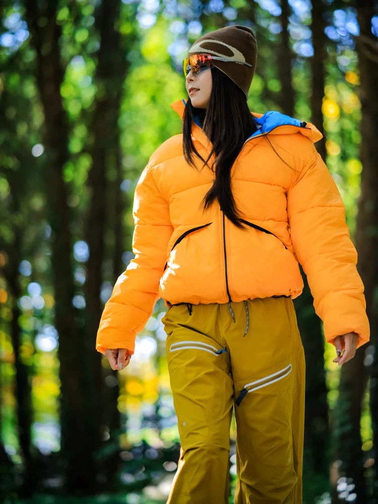 アウトドアで雨の日も安心に過ごすには、どんなパンツがおすすめ？