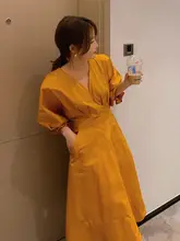 高級感あふれるVネックウエストリボン付きオレンジドレス【夏用・エレガント・ロング丈】