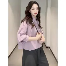 紫色の短袖シャツ【デザイン性・ゆったりしたフィット感・女性用】