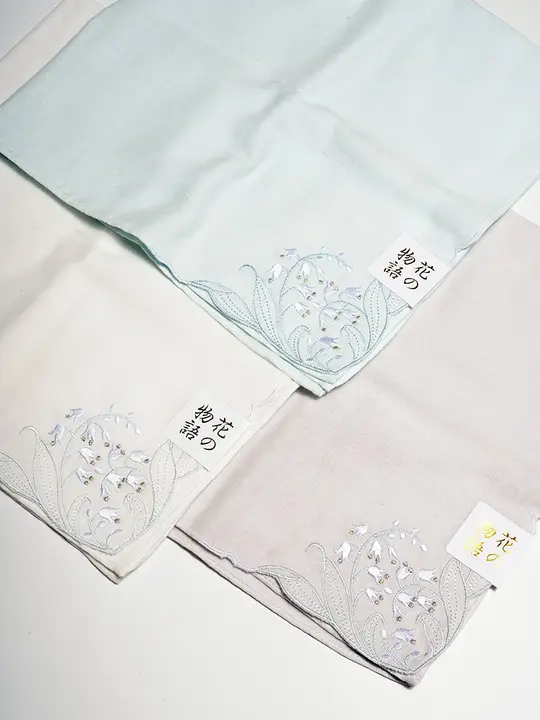 日本工芸の柔らかいデザイン！女性用ハンカチ【古風・素朴な美しさ】