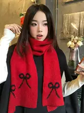冬にぴったりな赤いリボン付きニットマフラー【暖かさ・お洒落・秋冬用】