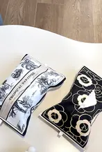JOJO'S L. PD.Found 車用ティッシュケース【壁掛け式・センターコンソール用・女性向けデザイン】