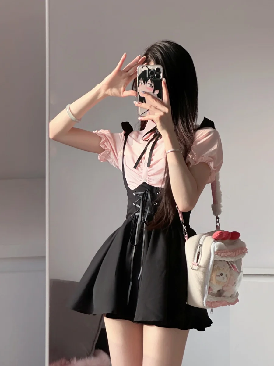 高校生デート服の選び方：黒とピンクのフレアドレスセットで夏のデートをスタイルアップ
