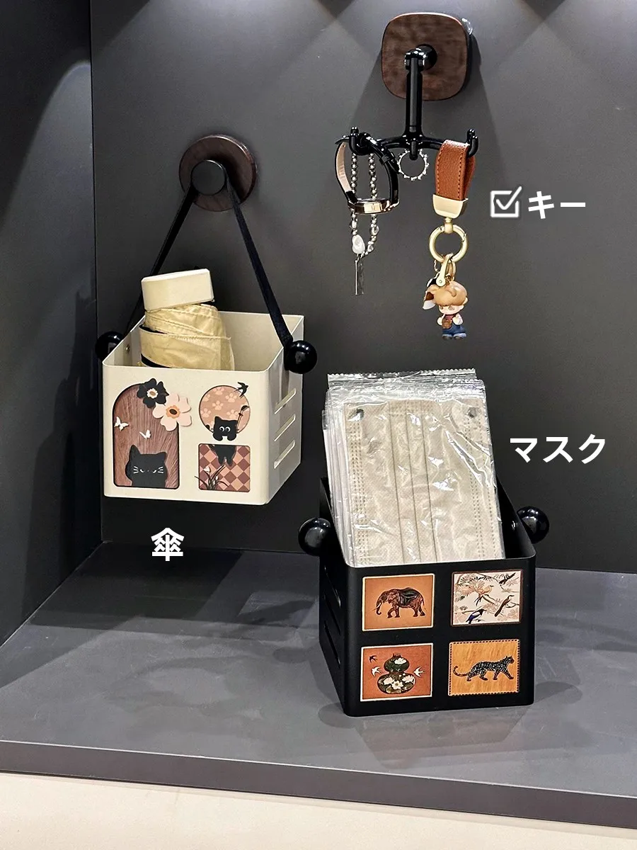 玄関飾り棚をどう選ぶ？中古風の壁掛けキーラックが、空気を整える3つの理由