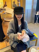 ブラックのウール製騎士帽【レトロデザイン・秋冬用・女性用】