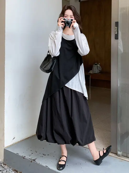 黒白のコントラストが美しい不規則なデザインのタンクトップと長袖トップス、花苞スカート【日系・カジュアルスタイル】（セットアップ対応）