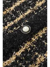 高級感ある黒金ニットカーディガン【クラシックデザイン】