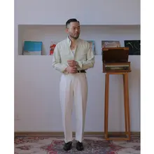 米白色のアメリカンスタイルデニムパンツ【ワイドフィット・ハイウエスト】