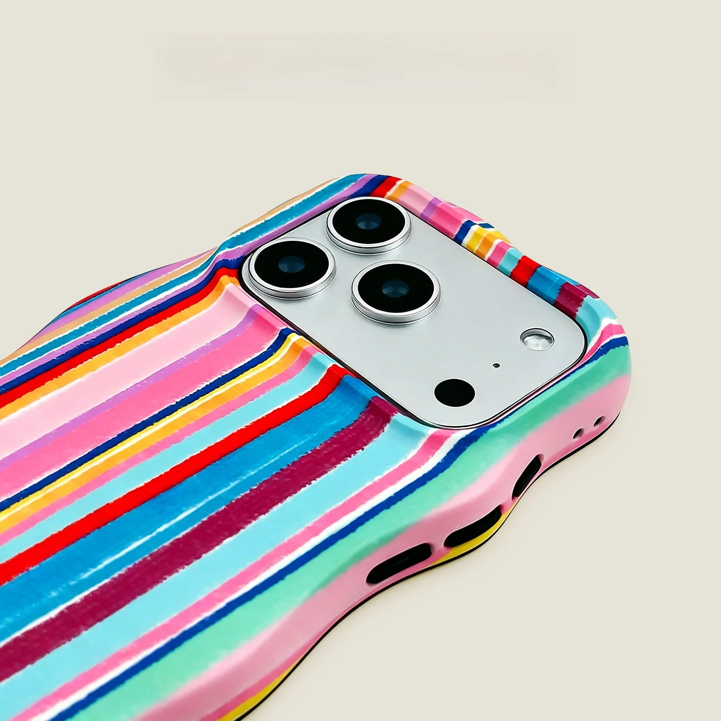 スマホケース カラフル で失敗しない選び方は？