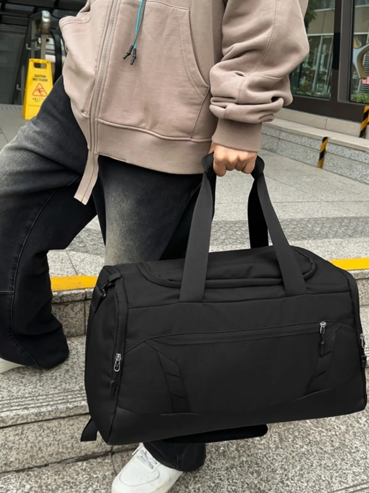 スポーツバッグリュックをどう選ぶ？実際の使い方と、今こそ注目すべき「菇八八」の多機能ジムバッグ