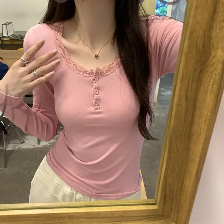 レースデザインのフィットTシャツ【秋用・女性用・おしゃれな上品スタイル】
