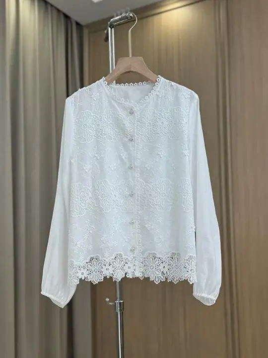 フランス風レースシャツ【ゆったりしたデザイン・透かし編み】
