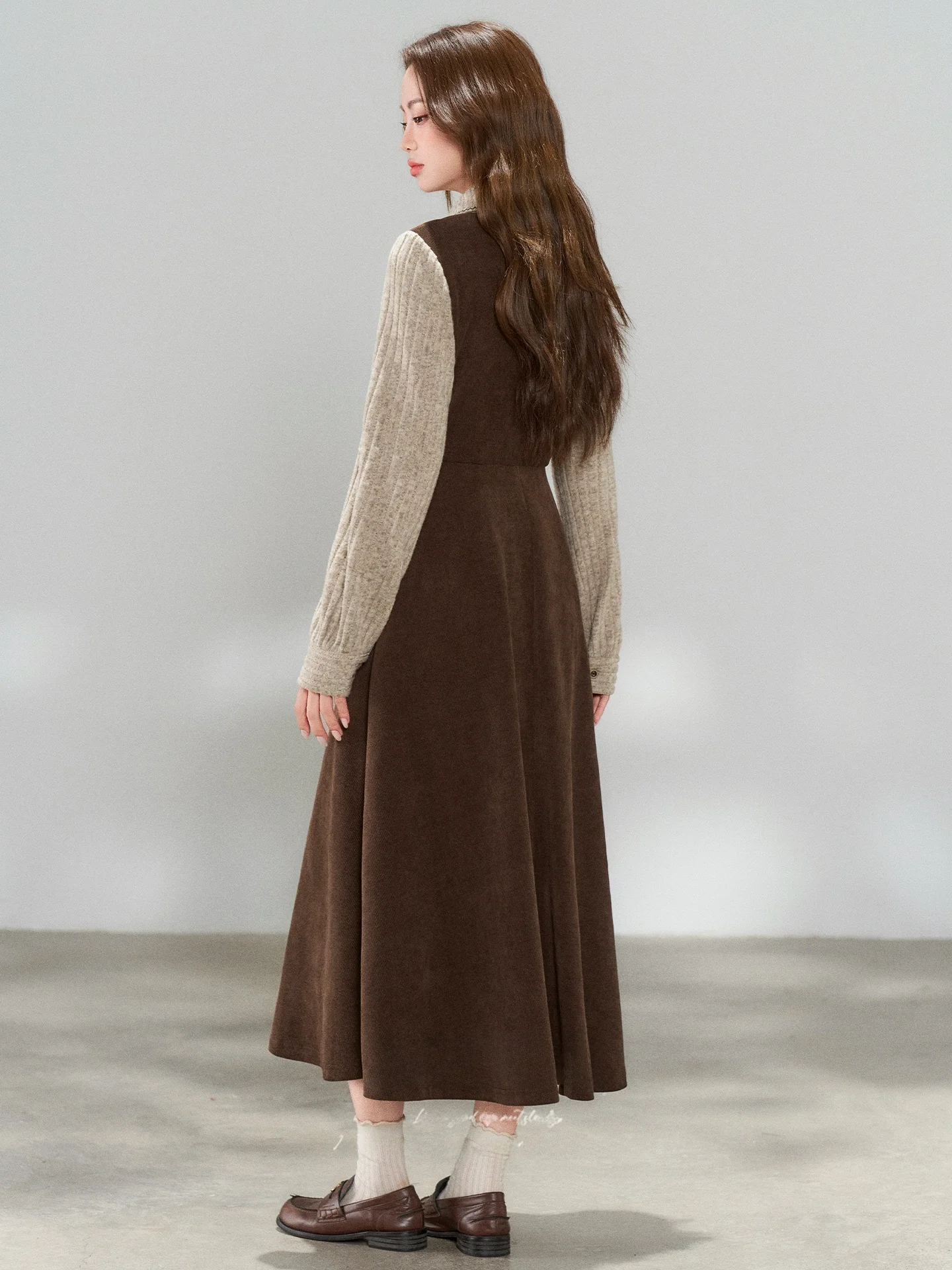 11がつの服装と14度の服装、どちらが今の季節に最適？