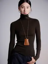 万大奕 高級感ある無縫一体型メリノウールタートルネックニットシャツ【薄手・長袖・冬用】