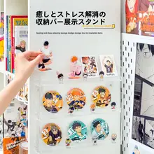 壁掛け収納ケース バッジ 色紙 スタンド 透明 アクリル グッズ ディスプレイラック 「RMAX」