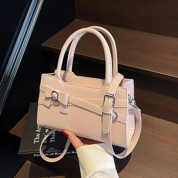 春のファッション小型ハンドバッグ【バタフライリボンデザイン・斜め掛け可】